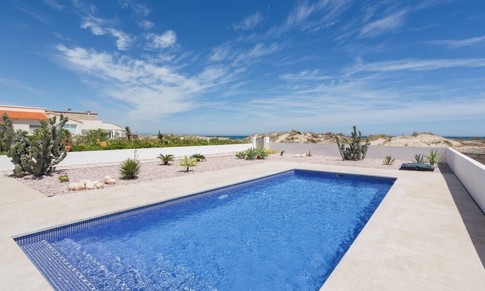 Molinell Casa | Casa de vacaciones 'Villa Rosa 1' con vistas al mar, Wi-Fi y aire acondicionado