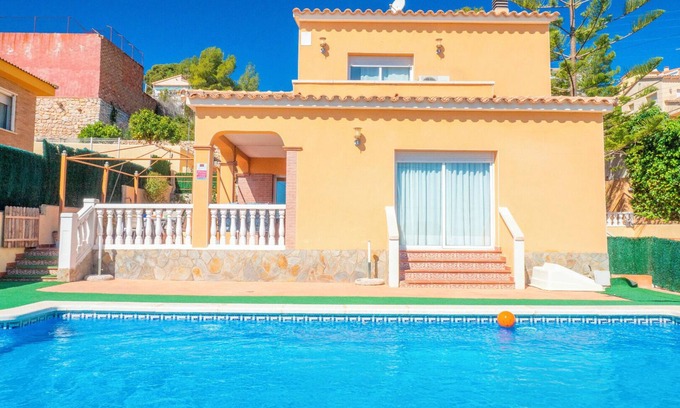 Segur de Calafell Casa | Casa de vacaciones 'Villa Sunset' con vistas al mar, Wi-Fi y aire acondicionado