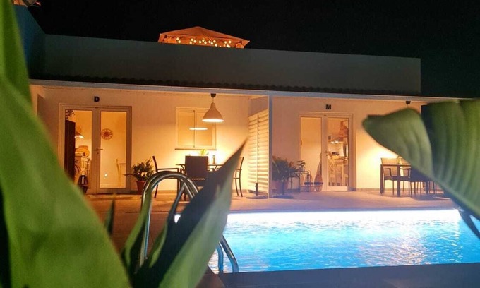 Los Llanos de Aridane Villa | Casa de vacaciones 'Villa Tino- Casa D' con vistas a la montaña, piscina compartida y Wi-Fi