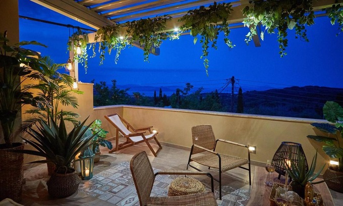 Argyrades Casa | Casa de Vacaciones 'Village House Lianelia Luxury' con Vista al Mar, Wi-Fi y Aire Acondicionado