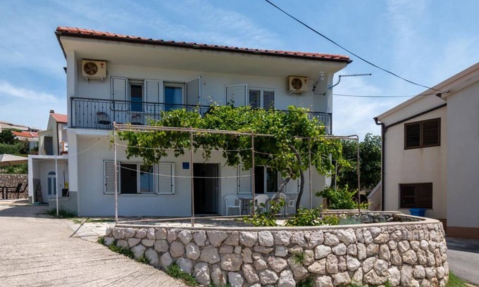 Kustici Casa | Holiday Home Violet - Three Bedroom Holiday Home