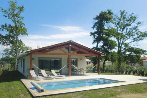 Grayan-Et-L'Hopital Casa | Holiday home with pool