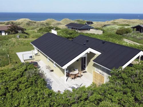 Hirtshals Casa | Holiday Home Walderik - 300m from the sea by Interhome