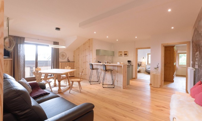 Aldino Apartamento | Casa de vacaciones "Wies Wieserhof" con vistas a la montaña, balcón y jardín compartido