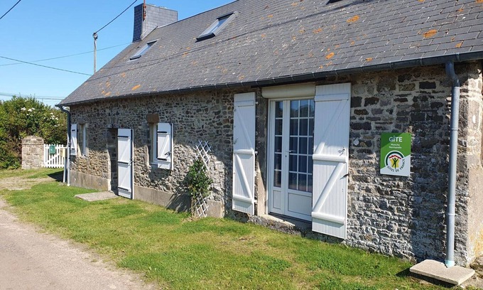 Denneville Cabaña | Casa de vacaciones con jardín cerrado y terraza, cerca de las playas de Cotentin