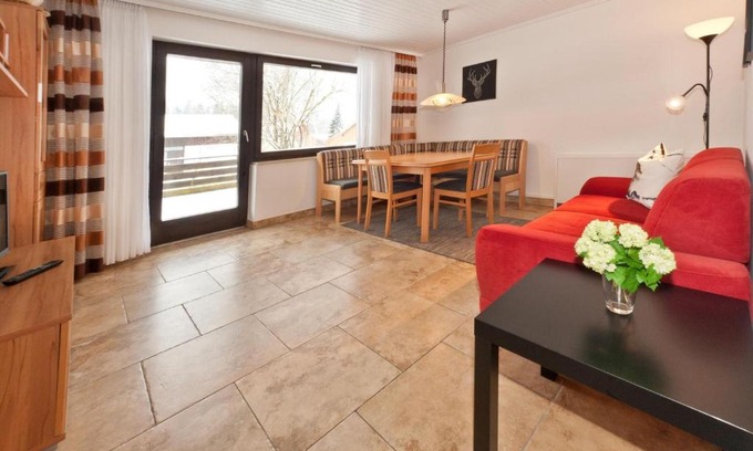 Reichenbach Casa | Holiday Home with Garden and Terrace