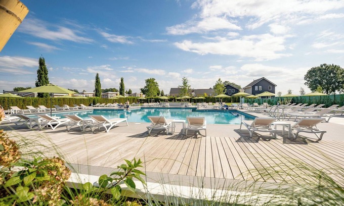 Bemelen Casa | Holiday Home With gas Fireplace & Bath