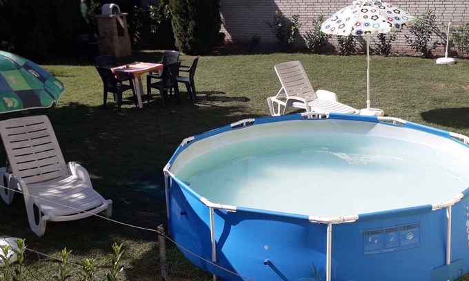 Balatonlelle Casa | Casa vacacional con piscina e Internet