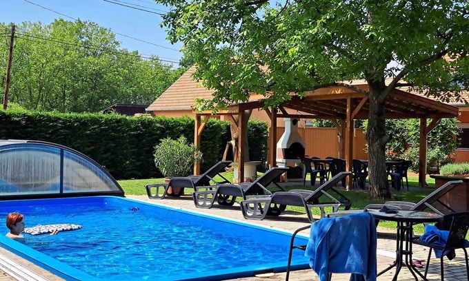 Tiszafured Casa | Holiday home with outdoor pool, whirlpool and sauna