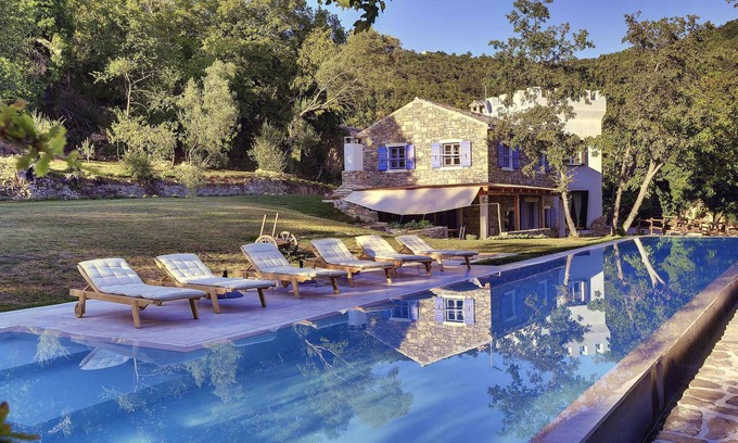 Groznjan Casa | Casa vacacional con piscina y jacuzzi