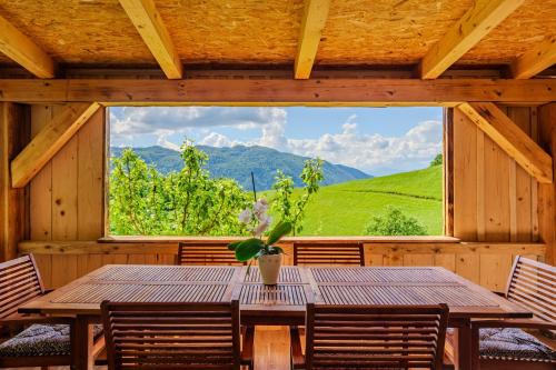 Tolmin Casa | Holiday Homes Pr Pelaku with Sauna