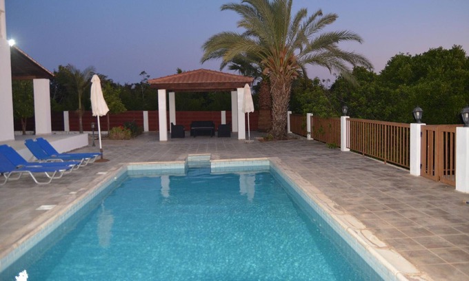 Agios Georgios Pegeias Casa | Casa de vacaciones Agios Georgios Pegeias para 1 - 8 personas con 4 dormitorios - Casa de vacaciones