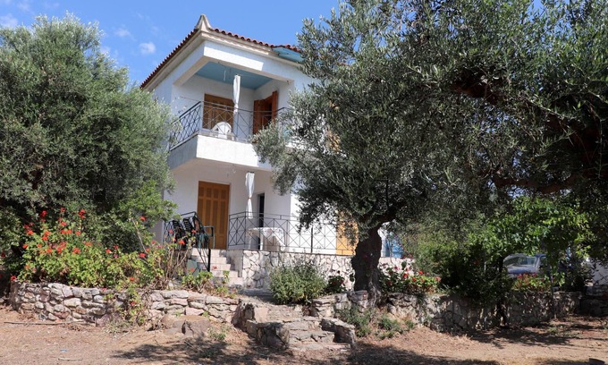 Kompi Apartamento | Casa rodeada de olivares, vistas al mar, wifi | Messinia, Peloponeso