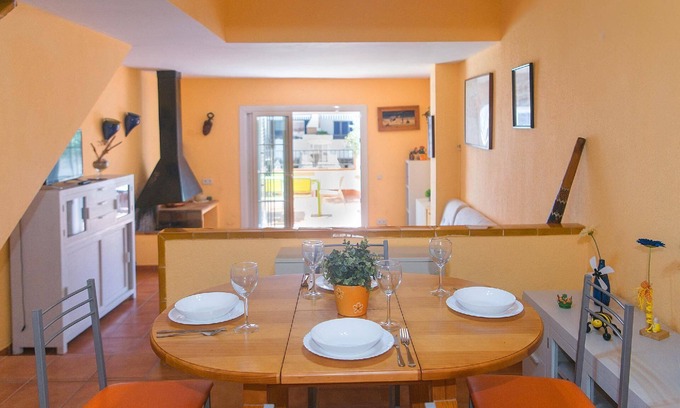Empuriabrava Casa | Holiday house Empuriabrava for 1 - 6 persons with 3 bedrooms - Holiday home