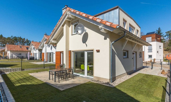 Krakow am See Casa | Holiday house for the whole family - fireplace-sauna-lake - holiday house Haubentaucher