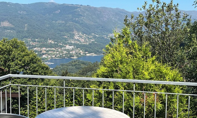 Cova Casa | Casa de vacaciones en Gerês. Vistas del Parque Nacional y la presa de Caniçada