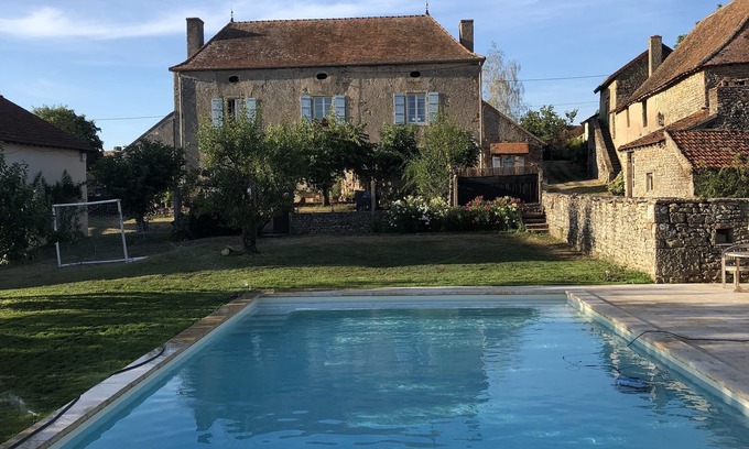 Saint-Ythaire Casa | Casa de vacaciones en el sur de Borgoña