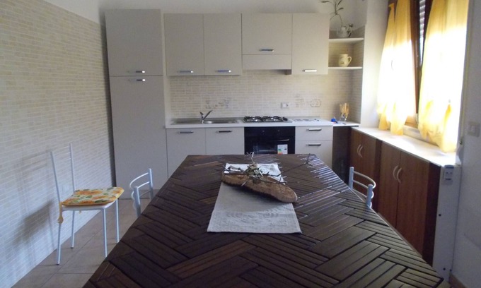 La Maddalena Apartamento | Casa de vacaciones en el casco antiguo, a pocos kilómetros de las hermosas playas