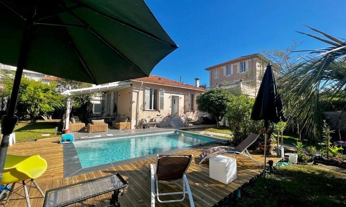 Antibes City Centre Casa | Holiday house in the city-center of Antibes with a private pool