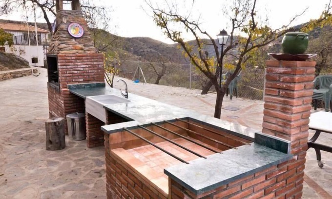 Laroya Casa | Casa de vacaciones Laroya para 4 - 6 personas con 3 dormitorios - Casa adosada