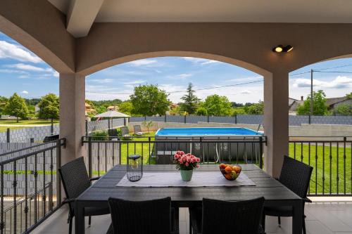 Zabrezani Villa | Holiday house Leana