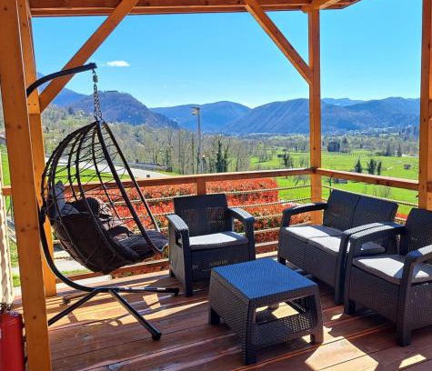 Kambresko Casa | Holiday HOUSE NEAR THE SOČA RIVER