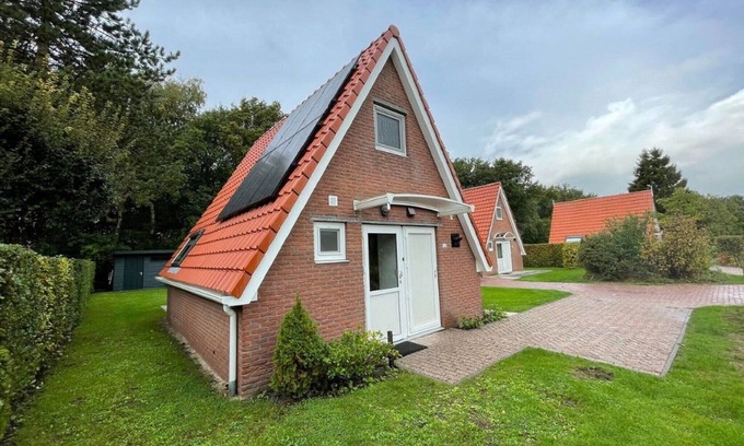 Sint Nicolaasga Casa | Casa Vacacional en Frisia con Jardín