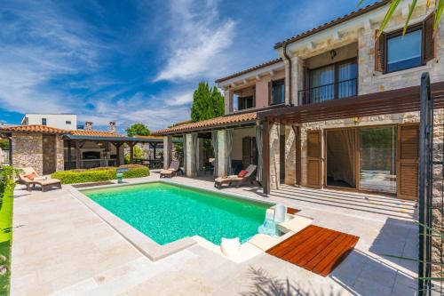 Porat Casa | Holiday house SEASCAPE I with private pool and spacious garden