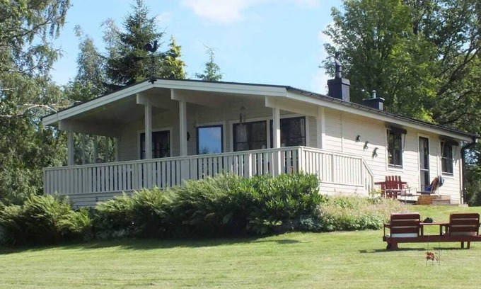 Hjo Casa | Casa de vacaciones "smultronsställe", Hjo, Vätternsee