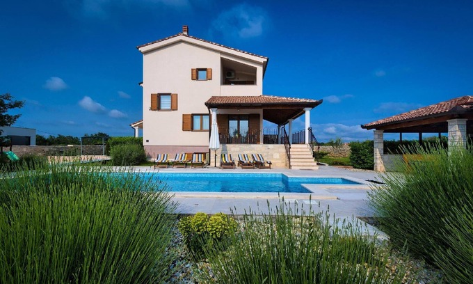 Stokovci Casa | Casa de vacaciones Svetvinčenat para 2 - 10 personas con 4 dormitorios - Casa adosada