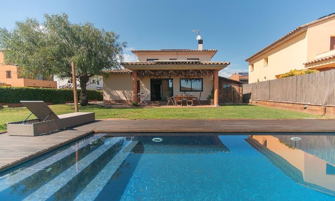 Vall-Llobrega Casa | Holiday house Vall-Llobrega for 1 - 6 persons with 3 bedrooms - Holiday home
