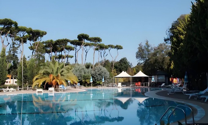 Viareggio Chalet De Esquí | Holiday House Viareggio for 1 t/m 5 Persons With 2 Bedrooms - Holiday Chalet