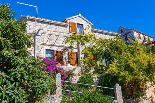 Lozisca Casa | Holiday house with a parking space Lozisca, Brac - 15444