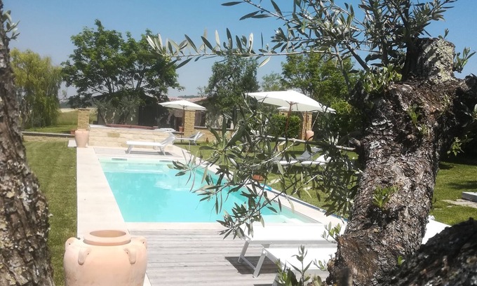 Ottiglio Casa | Casa de vacaciones con jardín, piscina, jacuzzi, gimnasio y sauna.