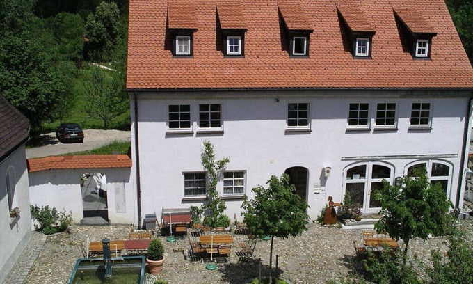 Winterstetten Apartamento | Vacaciones en la elegante "Trucha" FeWo con vistas al Grüu