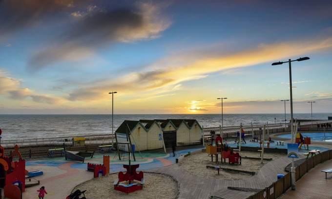 Seafront Hotel | Holiday Inn Brighton Seafront by IHG