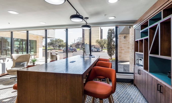 Dallas Hotel | Ramada de Wyndham Dallas Love Field