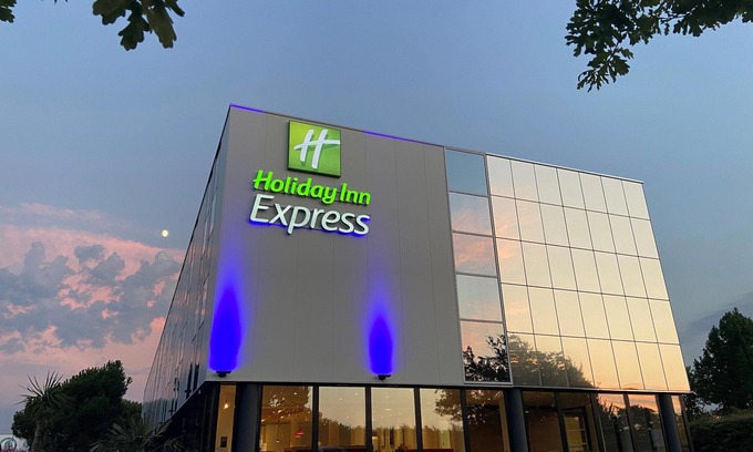 La Teste-de-Buch Hotel | Holiday Inn Express - Arcachon - La Teste by IHG