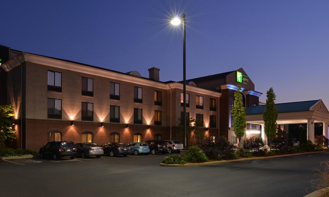 Athens Hotel | Holiday Inn Express Hotel & Suites Athens, an Ihg Hotel