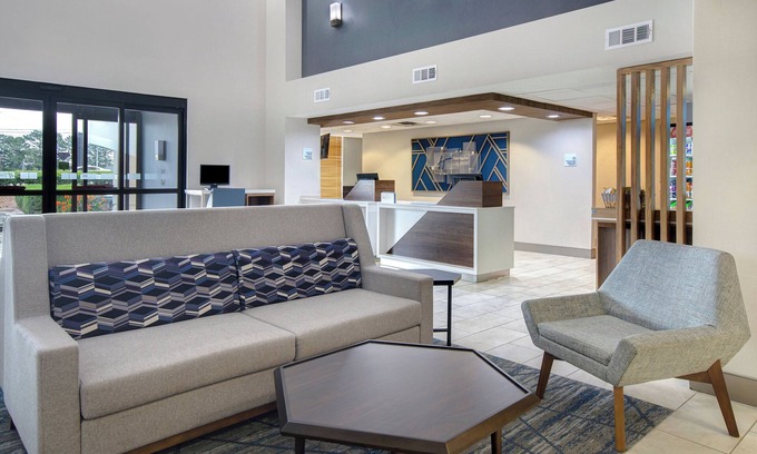 Marietta Hotel | Holiday Inn Express Marietta - Atlanta Northwest by IHG