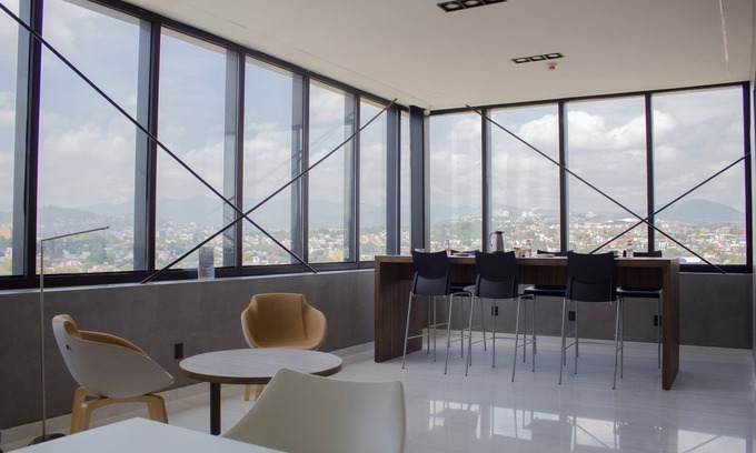 Ciudad Satélite Hotel | Holiday Inn Express Mexico City Satelite by IHG