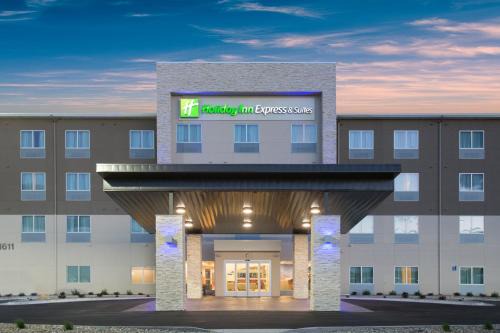 Rapid City Hotel | Holiday Inn Express & Suites - Rapid City - Rushmore South by IHG