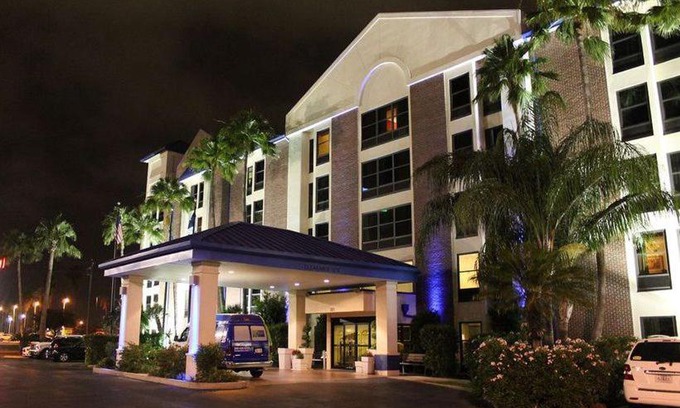 Harlingen Hotel | Holiday Inn Express