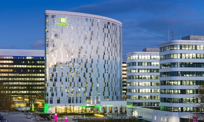Winterhude Hotel | Holiday Inn Hamburg - City Nord by IHG