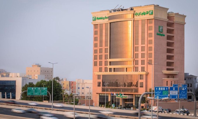 Jeddah Hotel | Holiday Inn Jeddah Gateway by IHG