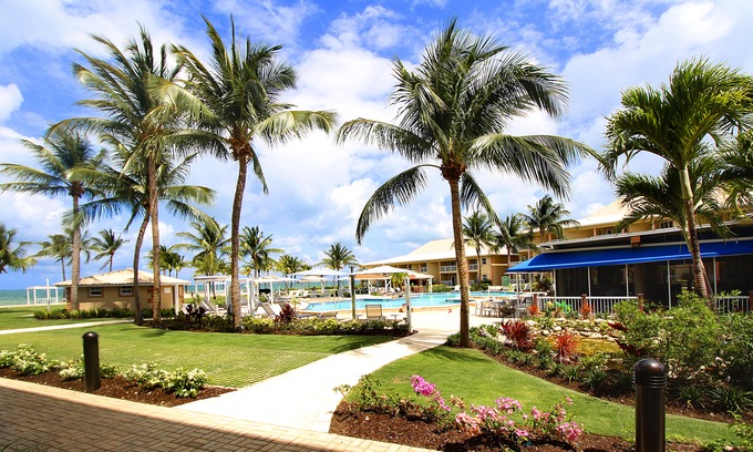 Crystal Harbour Hotel | Holiday Inn Resort Grand Cayman, an Ihg Hotel