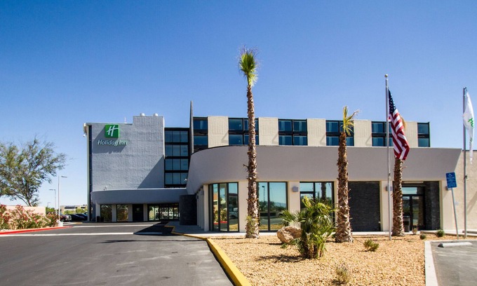 Victorville Hotel | Holiday Inn Victorville by IHG