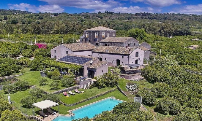 Fiumefreddo di Sicilia Casa | Casa de vacaciones Fiumefreddo di Sicilia para 1 - 18 personas con 10 dormitorios - Casa de vacacion