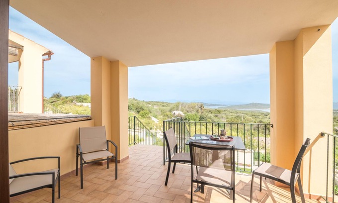 San Pasquale Casa | Holiday Home 'Dodi Uno' with Sea View, Wi-Fi and Air Conditioning