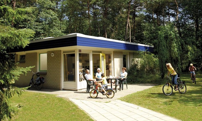 Dwingeloo Casa | Bungalow con lavavajillas, no lejos de Assen